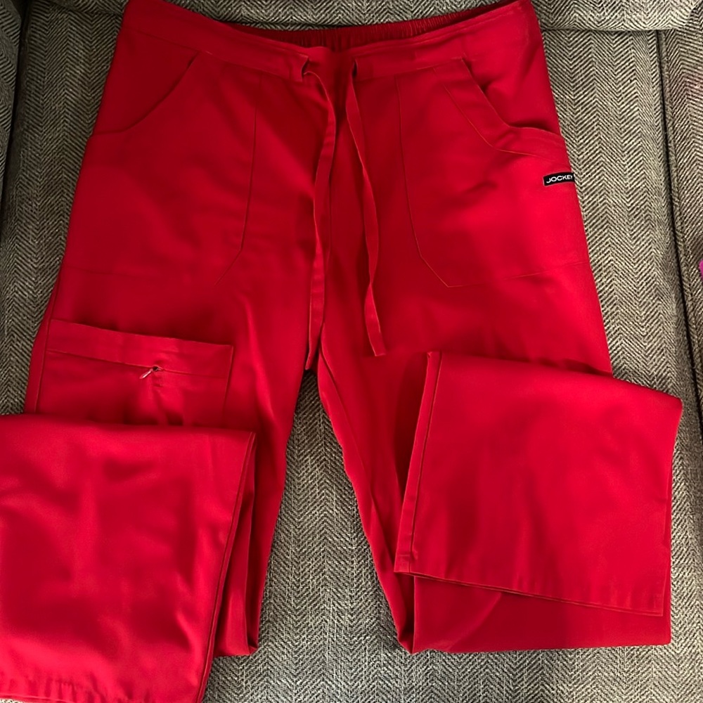 Jockey scrubs medium top, medium petite bottoms